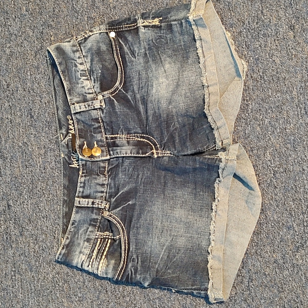 Jean Shorts aria size 8
